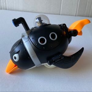 Penguin & Penguin Submarine